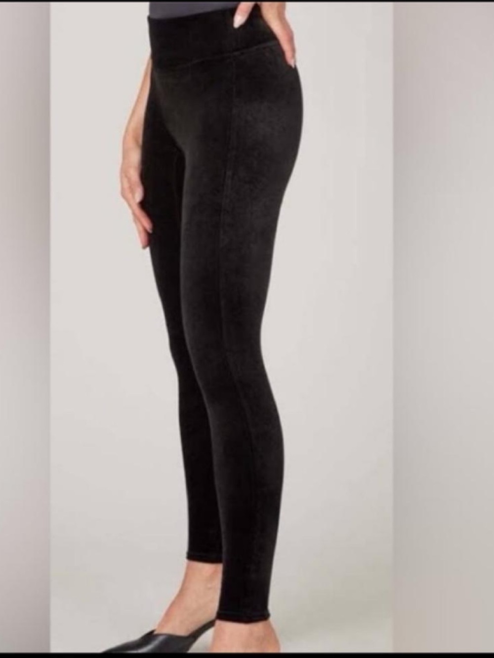 SPANX Black Velvet High-Waisted Leggings XL – Shaping Holiday Pants